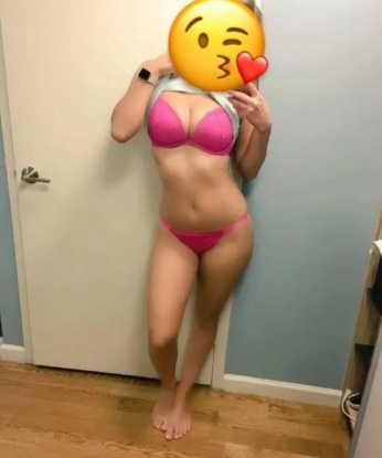 Василиса, 23 года, 2 размер груди